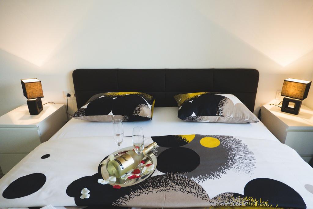 Apartments Sunny Garden Brodarica  Εξωτερικό φωτογραφία