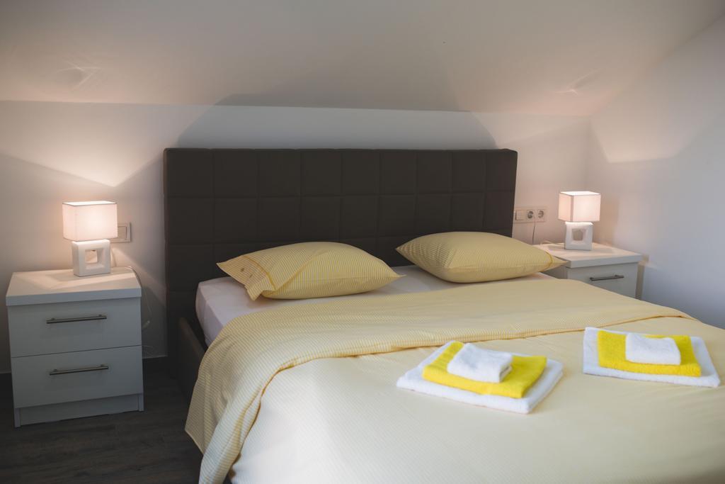 Apartments Sunny Garden Brodarica  Εξωτερικό φωτογραφία
