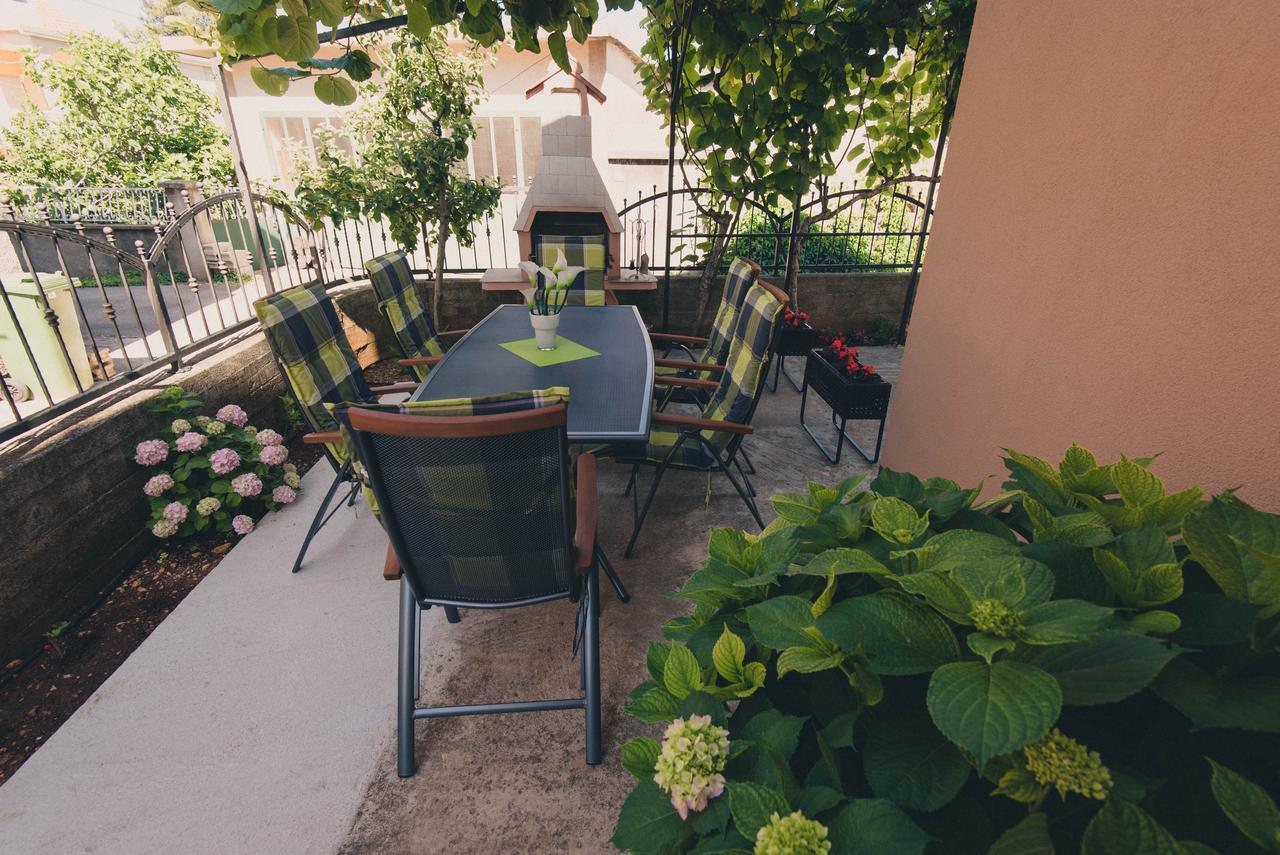 Apartments Sunny Garden Brodarica  Εξωτερικό φωτογραφία